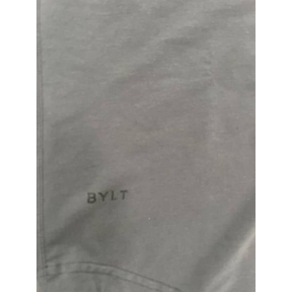 BYLT Premium Henley Men's Large Gray Short Sleeve Drop Cut Curved Hem Tee
